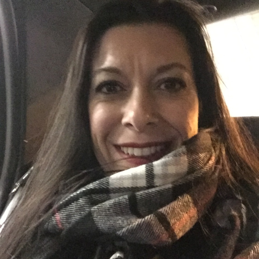 Meet your Posher, Moira